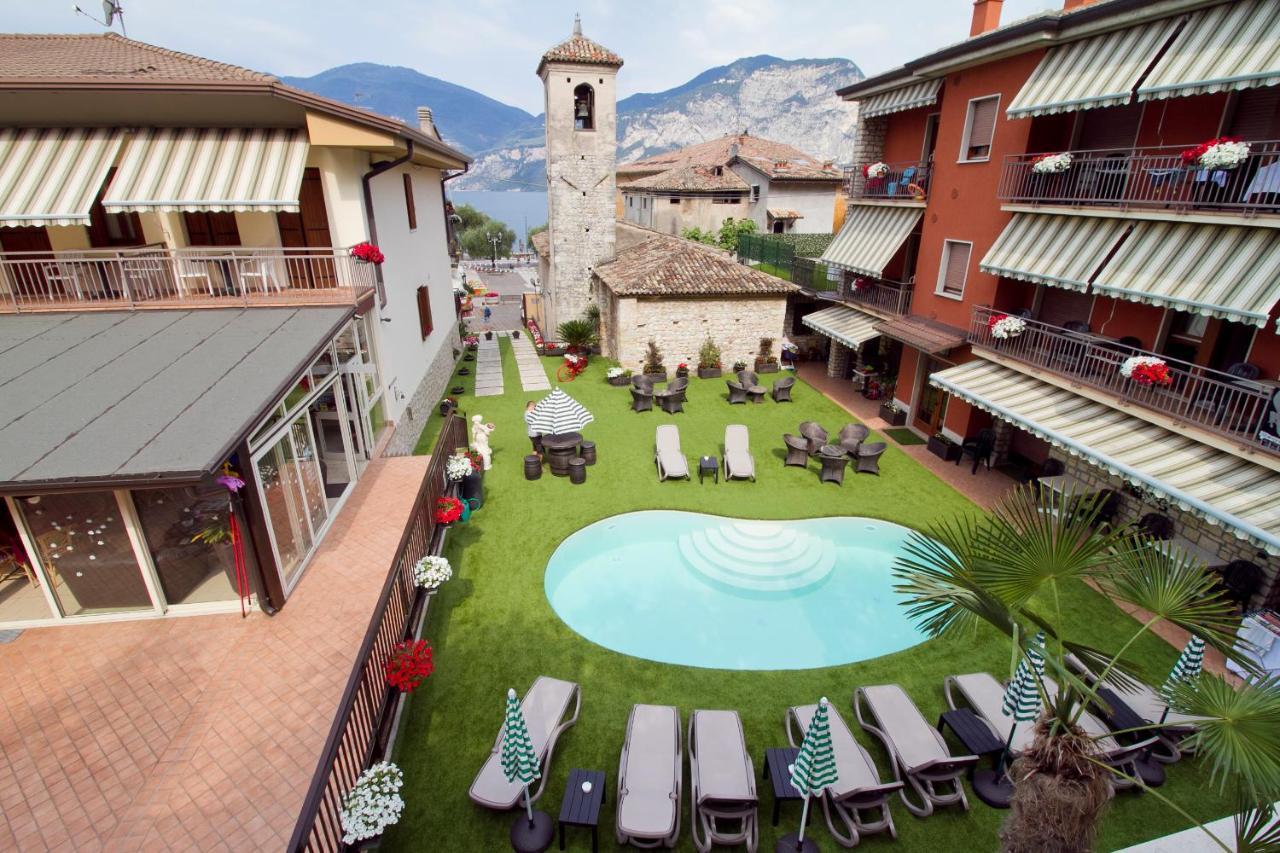 Albergo Casa Este Бренцоне-суль-Гарда Екстер'єр фото