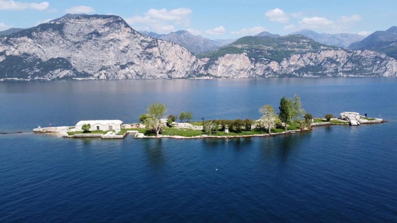 Albergo Casa Este Бренцоне-суль-Гарда Екстер'єр фото