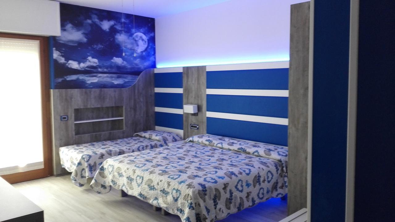 Albergo Casa Este Бренцоне-суль-Гарда Екстер'єр фото