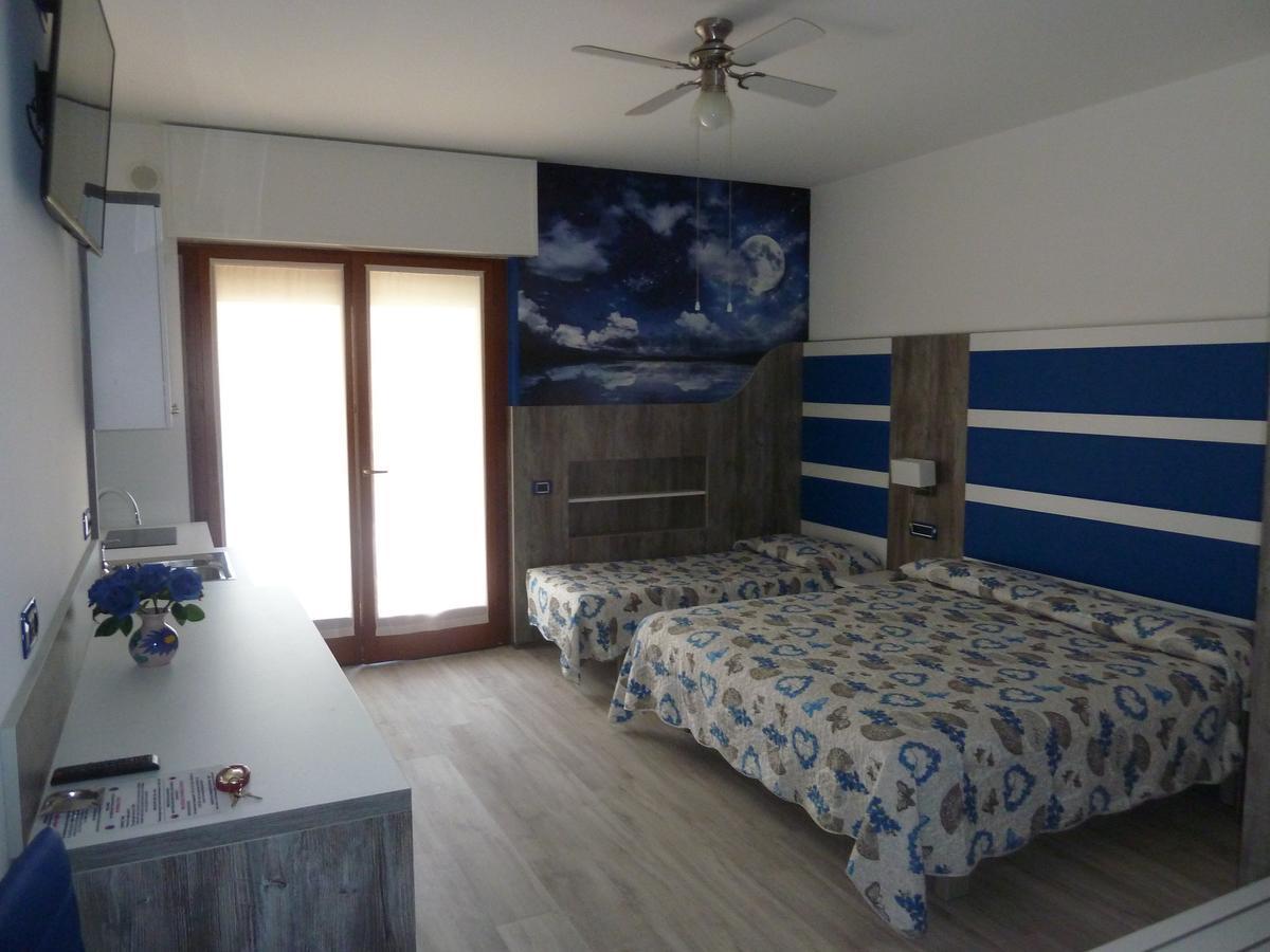 Albergo Casa Este Бренцоне-суль-Гарда Екстер'єр фото